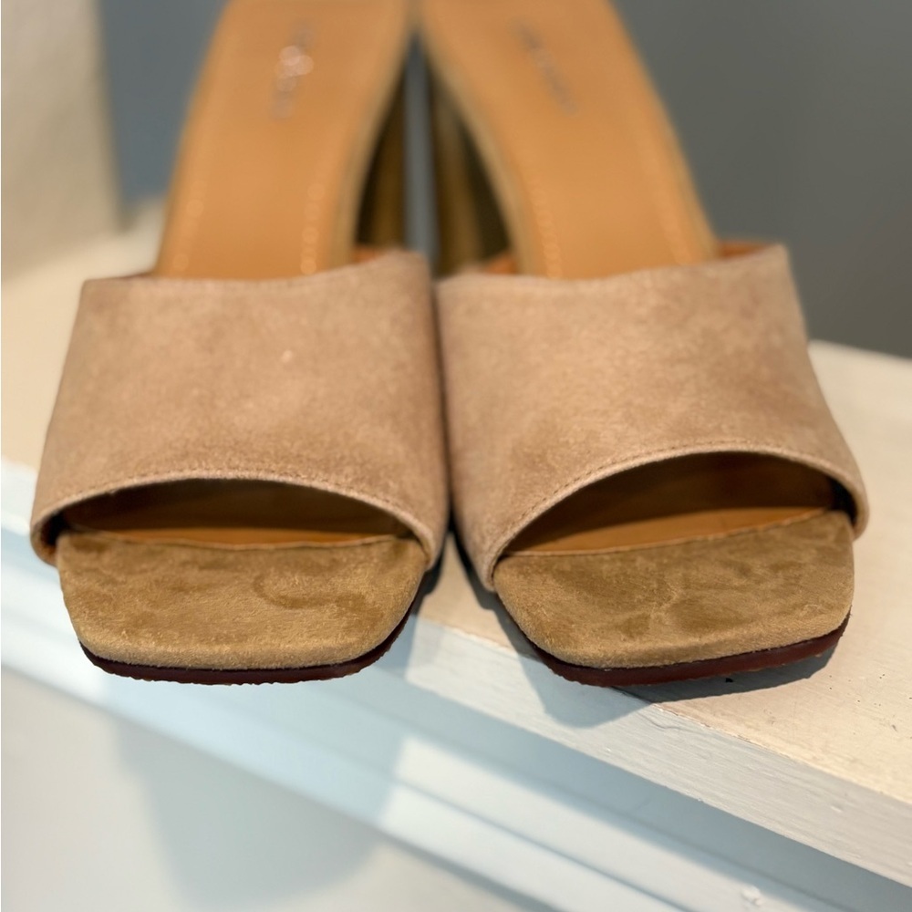 Lisa Vicky Vital V Tan Suede Open Toe Mules New In Box Womens Size 10 - Picture 9 of 10